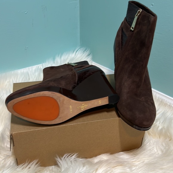 Cole Haan Brown Suede Wedges Booties 10B - Picture 4 of 6